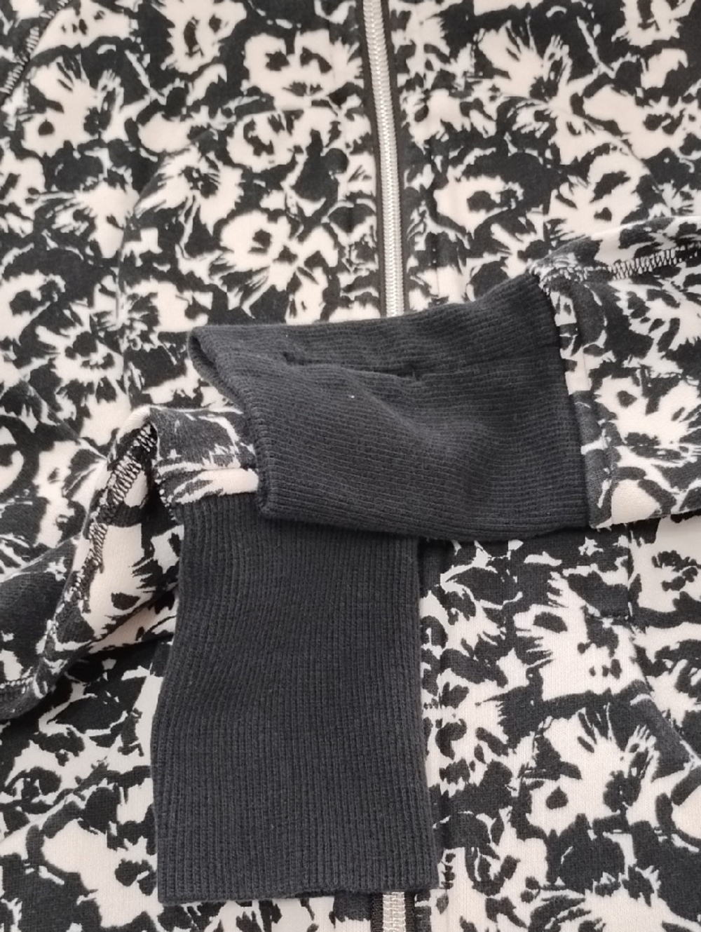 Lululemon Scuba III Full Zip Hoodie - Picture 6 of 10